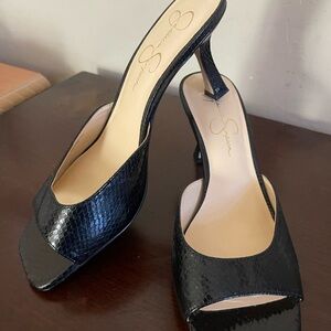 Jessica Simpson Black Textured Heels